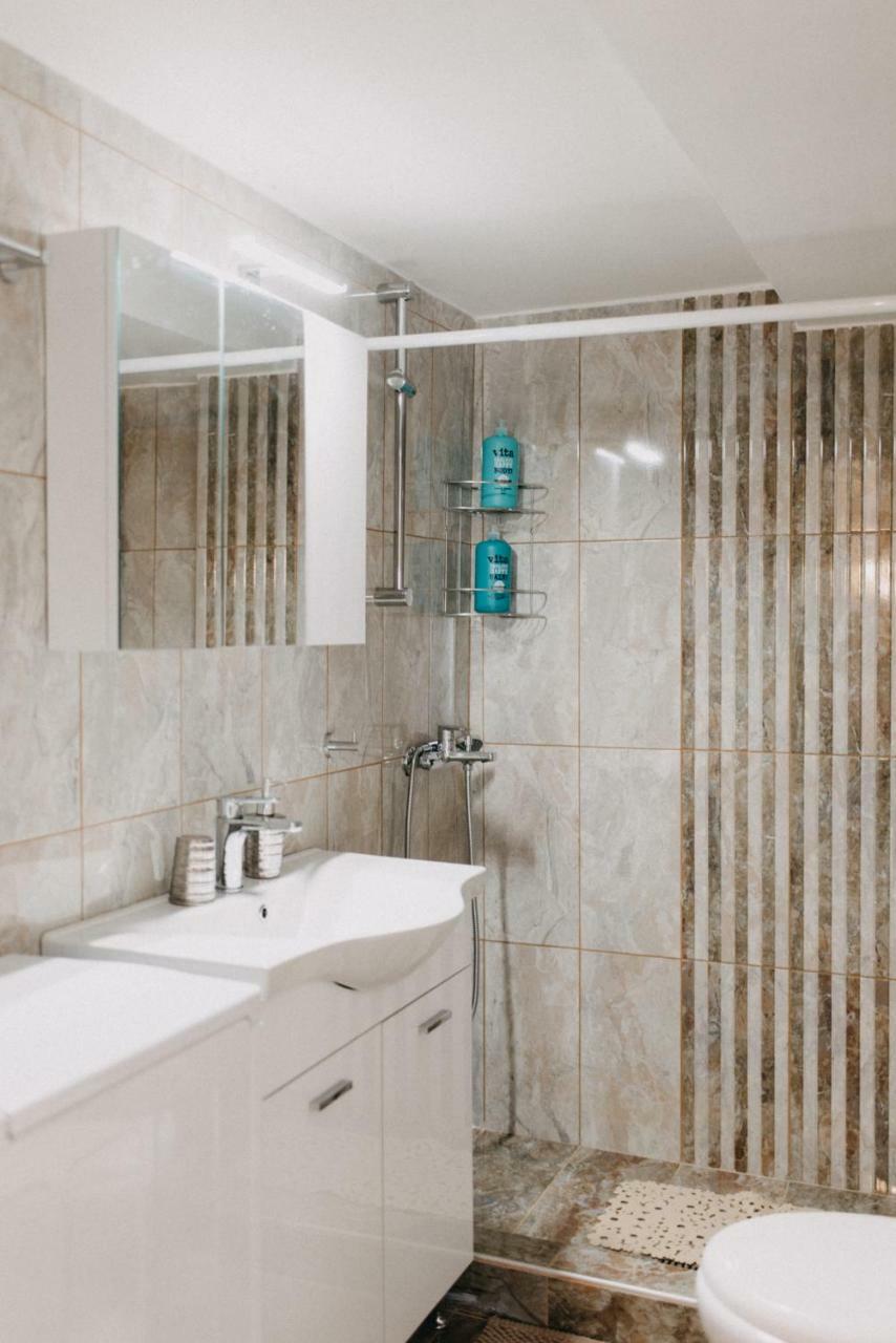 Best House, Central Luxury Apartment, Agiou Nikolaou, Patra Bagian luar foto
