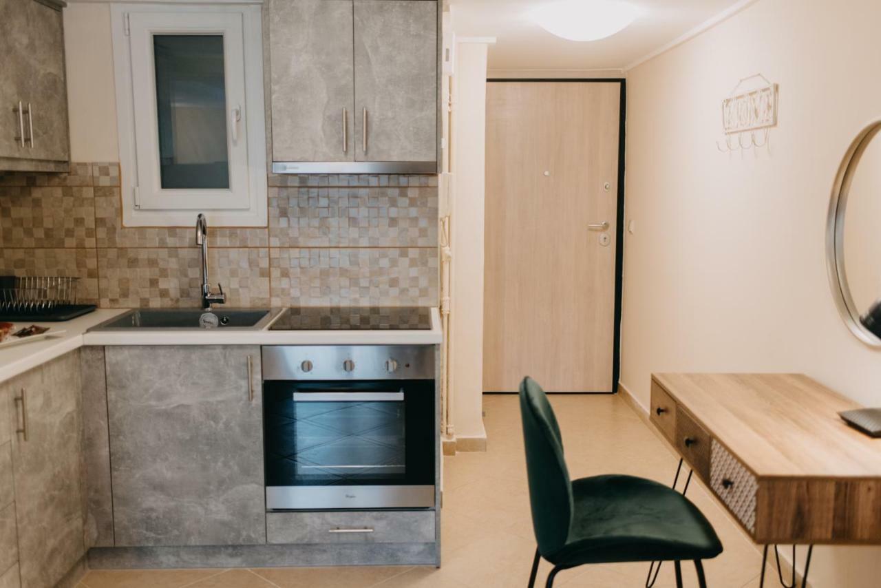 Best House, Central Luxury Apartment, Agiou Nikolaou, Patra Bagian luar foto
